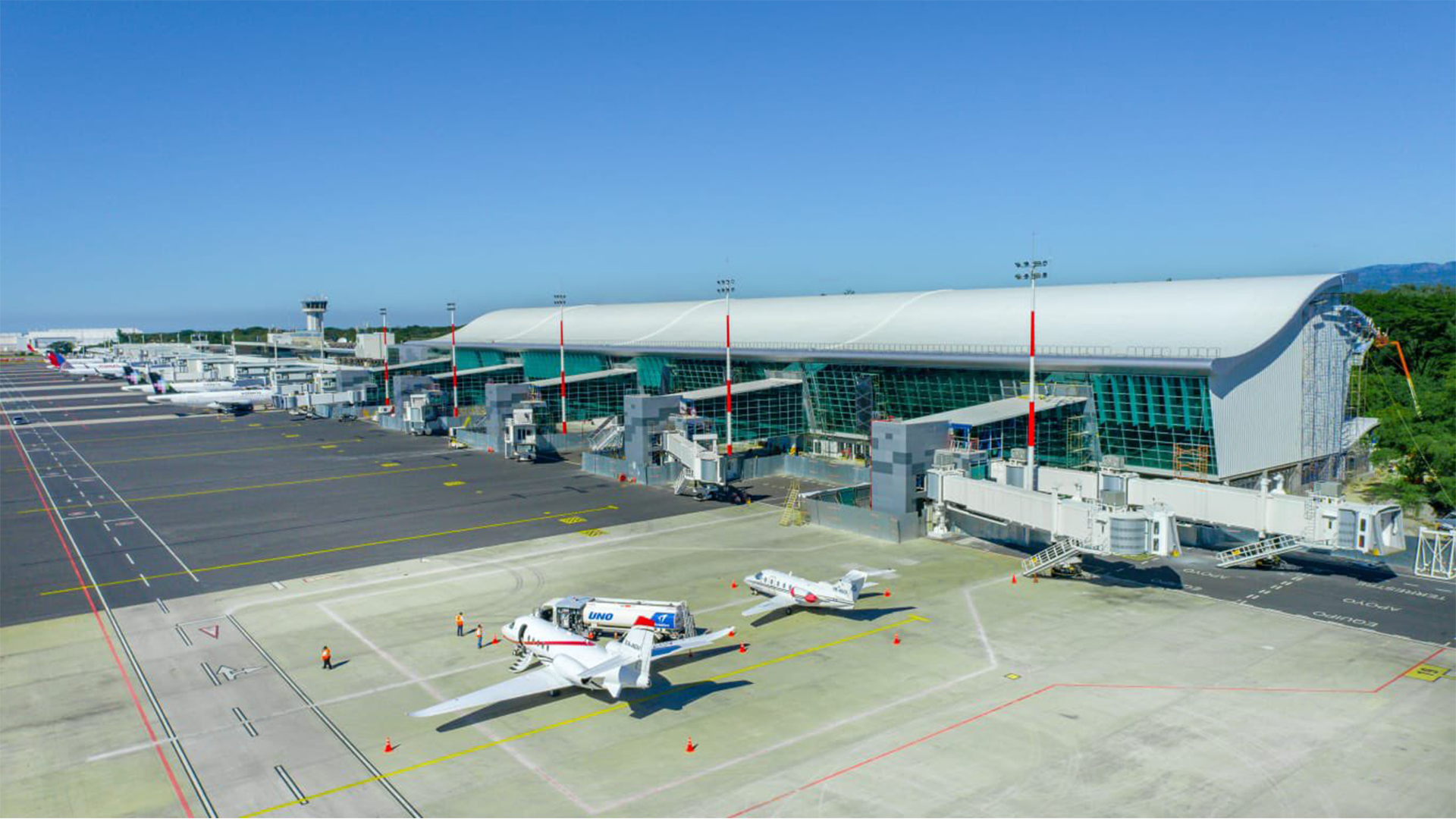 El Salvador International Airport (SAL), El Salvador